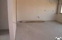 3 camere, cu terasa de 25 mp, cu loc de parcare, zona Teilor