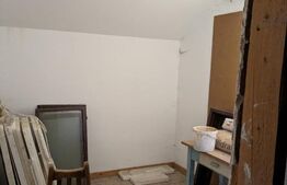 Casa 3 camere si teren 4873 mp  în Pietroasa, Moldoveneşti 