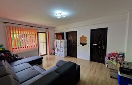 Apartament de vanzare, cu 3 camere, 67 mp, zona Stejarului 