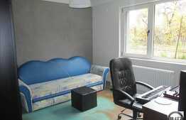 Vanzare apartament 3 camere, 72 mp, terasa 80 mp, parcare, zona Casa Radio