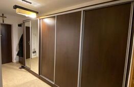 Apartament de vanzare, cu 3 camere decomandat, 82 mp,  zona Terra