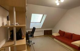 Apartament de vanzare, cu 3 camere decomandat, 82 mp,  zona Terra