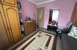 Apartament de vanzare, cu 2 camere decomandate, etaj 1, str Lunii,  Zorilor