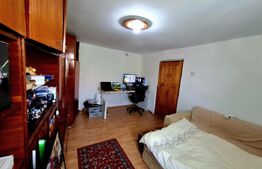 Casa cu 4 apartamente si curte proprie ,suprafata utila 122mp, zona semicentrala