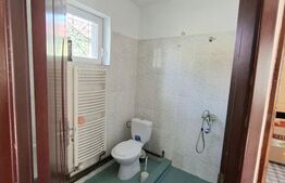 Casa cu 4 apartamente si curte proprie ,suprafata utila 122mp, zona semicentrala