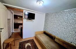 Casa cu 4 apartamente si curte proprie ,suprafata utila 122mp, zona semicentrala