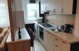 Apartment de inchiriat, cu 2 camere, parcare, balcon, zona Centrala