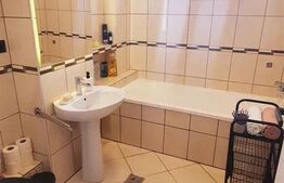 Apartment de inchiriat, cu 2 camere, parcare, balcon, zona Centrala