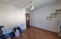 Apartament de vanzare, cu 3 camere, 69mp, zona Răcădău!
