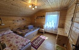 Cabană lemn cu 4 dormitoare, 120mp, teren intravilan de 1250mp