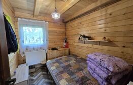 Cabană lemn cu 4 dormitoare, 120mp, teren intravilan de 1250mp