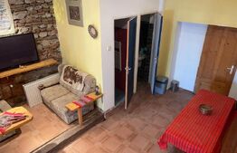 Proprietate cu 2 corpuri de clădire – ideală pentru pensiune sau locuință