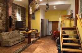 Casa cu doua corpuri, Zarnesti, pretabil pensiune sau casa de familie