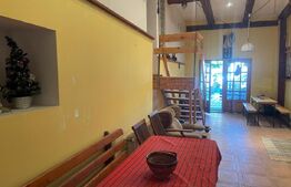 Casa cu doua corpuri, Zarnesti, pretabil pensiune sau casa de familie