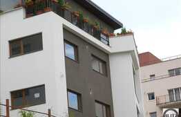 Apartament 4 camere de vanzare 110 mp utili, garaj 40 mp, priveliste deosebita