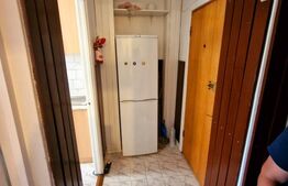 Garsonieră decomandată–zona Tractorul, 30,3 mp, etaj 3/4 + loc de parcare