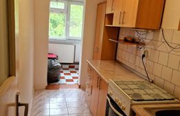 Garsonieră decomandată–zona Tractorul, 30,3 mp, etaj 3/4 + loc de parcare