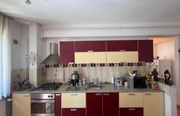 Apartament de vanzare, cu 3 camere, 72,5 mp, zona cent