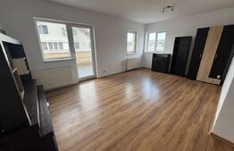 Apartament de inchiriat, cu 2 camere, spatios, 60 mp, parcare, zona Eroilor