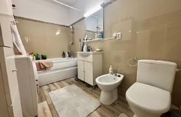 Apartament de vanzare, cu 2 camere, 51 mp, parcare, intermediar, zona Stejarului