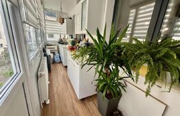 Apartament de vanzare, cu 2 camere, 51 mp, parcare, intermediar, zona Stejarului