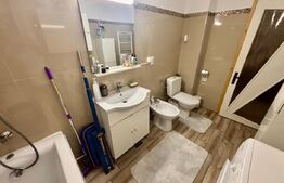 Apartament de vanzare, cu 2 camere, 51 mp, parcare, intermediar, zona Stejarului