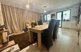 Apartament de vanzare, cu 2 camere, 51 mp, parcare, intermediar, zona Stejarului