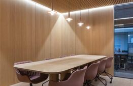 Spatiu comercial/birou, de inchiriat, 140 mp, parcari, zona Andrei Muresanu