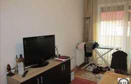 Vanzare apartament decomandat, 2 camere, 52 mp! Parcare! Zona strazii Florilor!