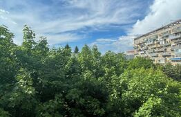 Apartament de inchiriat, 3 camere, decomandat, parcare, 60 mp, zona Iulius Mall