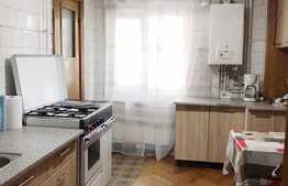 4 camere, 100 mp, dec, 2 balcoane , optional garaj, zona strazii Bucuresti