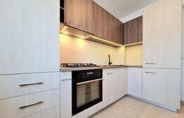 Apartament de vanzare cu 2 camere, 55 mp, zona Tractorul