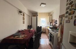 Apartament de vanzare, cu 3 camere in zona Pietei Flora 