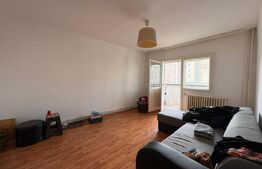 Apartament de vanzare, cu 3 camere in zona Pietei Flora 