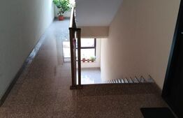 Apartament de vanzare, cu 3 camere, 65mp, parcare, zona Stejarului