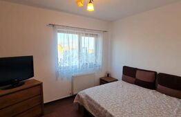 Apartament de vanzare, cu 3 camere, 65mp, parcare, zona Stejarului