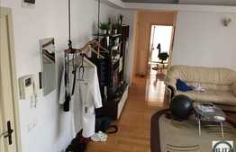 Vanzare apartament 3 camere, 84,5 mp, garaj, zona centrala