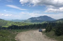 De vanzare, teren intravilan 10.000mp, Predeal