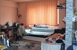 Vanzare apartament 2 camere, 48,69 mp, parcare, boxa, zona Cluj Arena