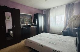 Apartament cu 4 camere, Campia Turzii, zona Centrala 