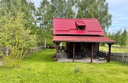 Casa de weekend, 1.000 mp de teren intravilan, localitatea Rasca