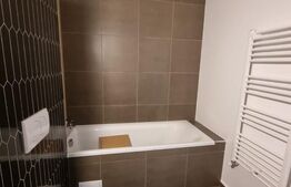 Garsonieră decomandată de 40 mp, bloc nou, parcare și boxă