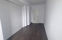 Garsonieră decomandată de 40 mp, bloc nou, parcare și boxă