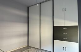 Apartament de vanzare, cu 3 camere, 70 mp utili, zona Vivo