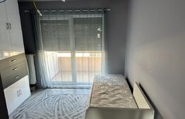 Apartament de vanzare, cu 3 camere, 70 mp utili, zona Vivo