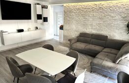 Apartament de vanzare, cu 3 camere, 70 mp utili, zona Vivo