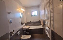 Apartament de vanzare, cu 2 camere, 57 mp, zona Coresi