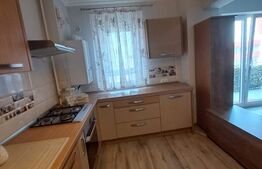 Apartament de vanzare, cu 2 camere, 57 mp, zona Coresi