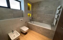 Apartament 3 camere, lux,  zona Campului