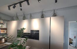 Spatiu comercial, Tractoru, pozitie excelenta!